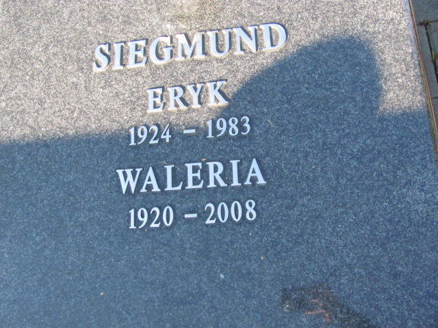 Eryk Siegmund 1923 Strumień św. Barbary - Grobonet - Wyszukiwarka osób pochowanych
